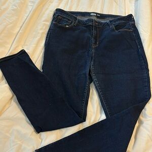 Old Navy sz 16 long Rockstar Super Skinny dark wash jeans